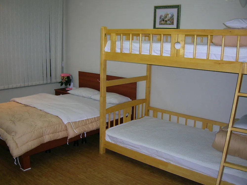 Airport Guesthouse Incheon 2*,